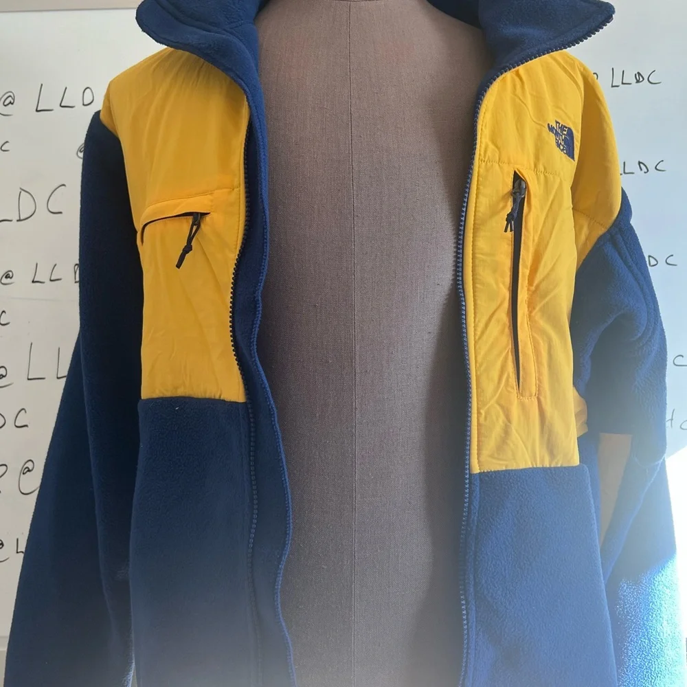 The North Face Men's Navy and Gold Denali Fleece Jacket - Picture 3 of 8